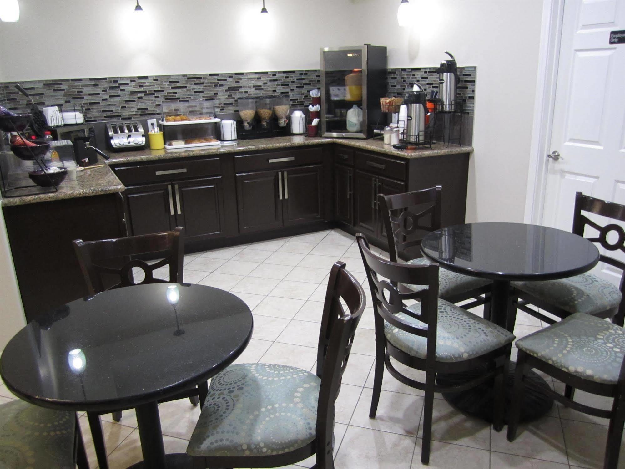 Executive Inn & Suites - Jewett Екстер'єр фото