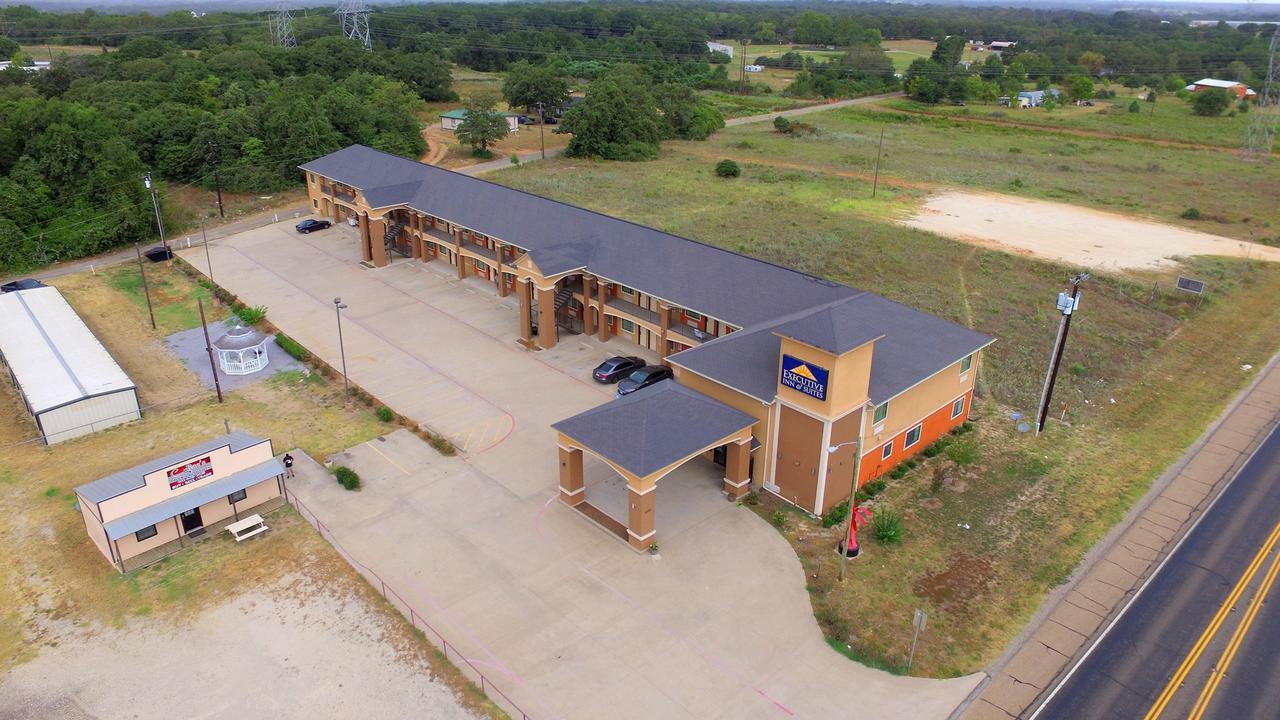 Executive Inn & Suites - Jewett Екстер'єр фото